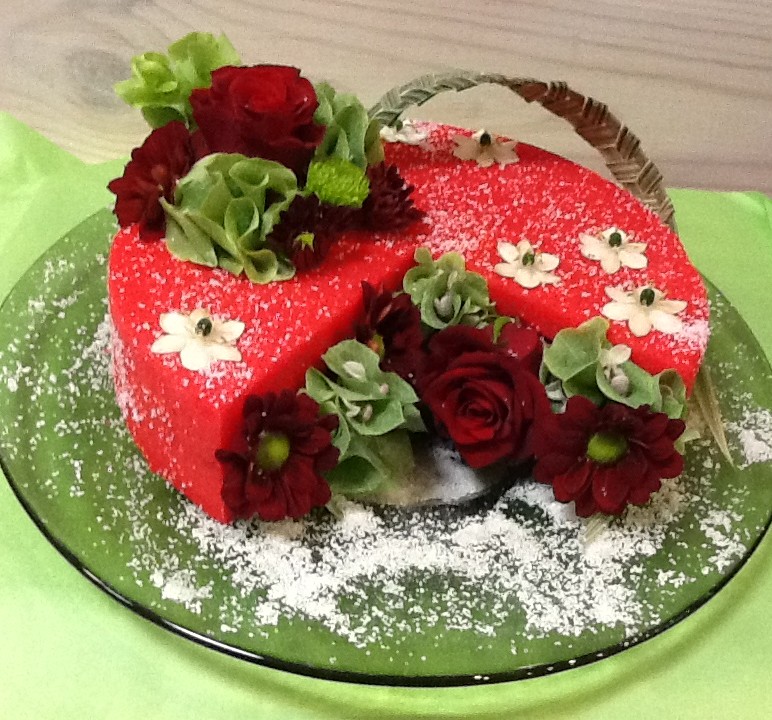 gateau en fleurs coupées